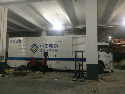 中国移动应急通讯车体广告喷漆